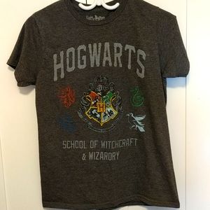 HARRY POTTER Hogwarts Tshirt